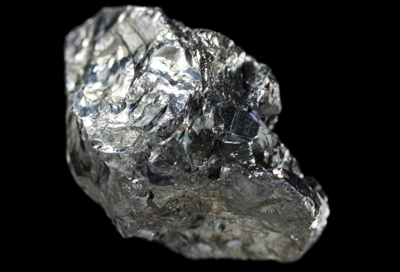 Nickel (II) sulfide Ore